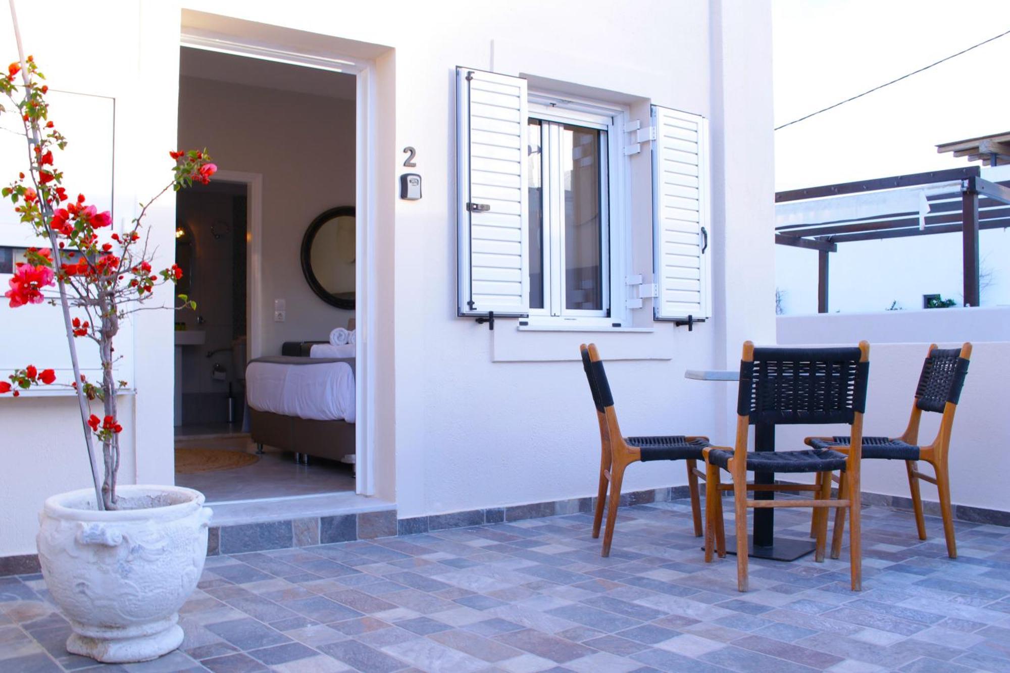 Libertad Guest house Imerovigli (Santorini)
